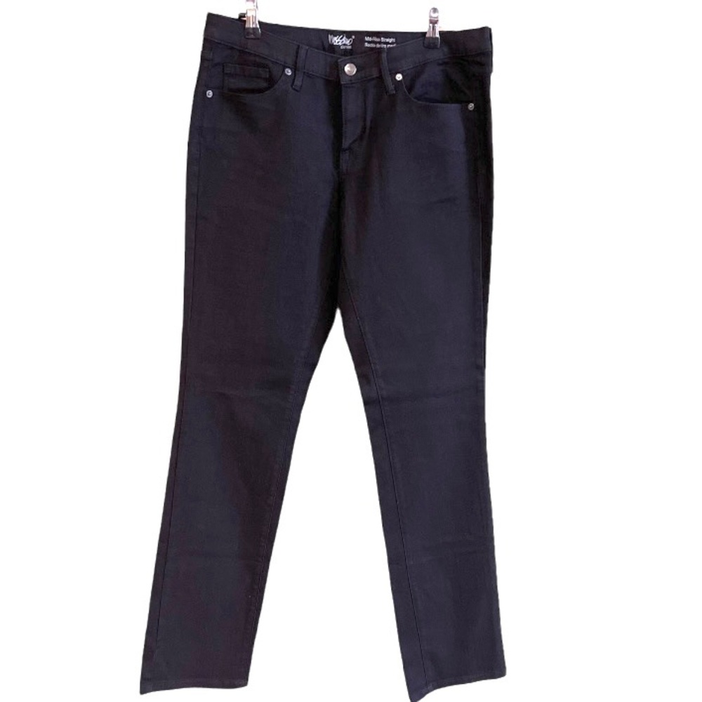 Mossimo jet black mid-rise straight leg super stretch jeans. Size 12L.